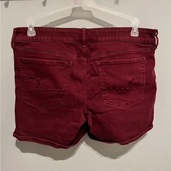 American Eagle Shorts - Regular Rise, Midi Length - Picture 2 of 6